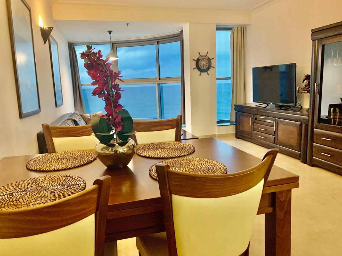 Luxurious Beach Apartment Haifa Eksteriør billede
